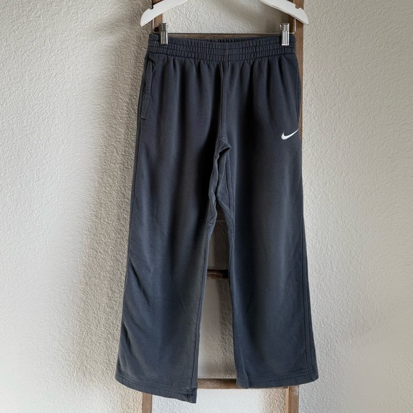 Nike Grey Pull On Joggers boys sz: Med or 10/12 - Picture 1 of 10